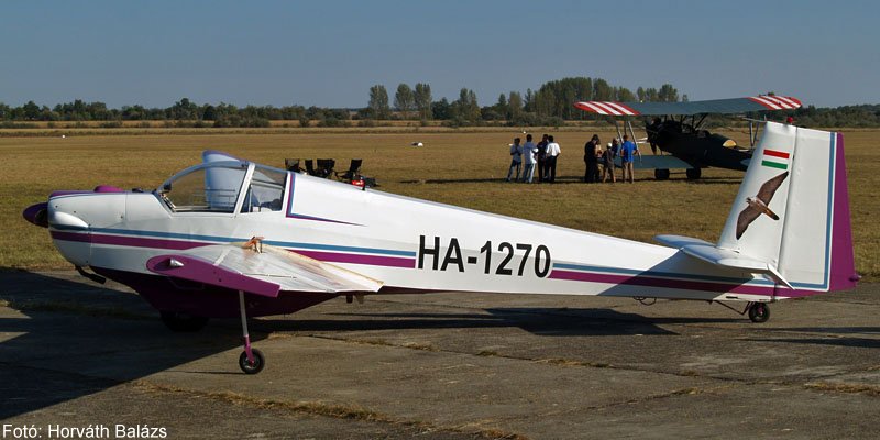 Kép a HA-1270 lajstromú gépről.