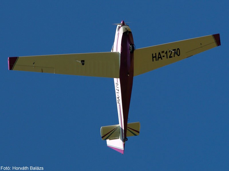 Kép a HA-1270 lajstromú gépről.