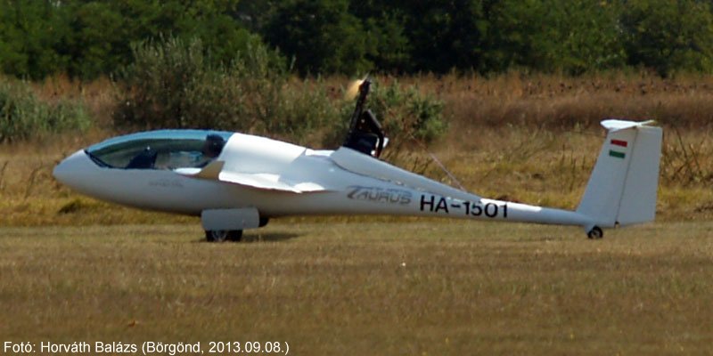 Kép a HA-1501 lajstromú gépről.