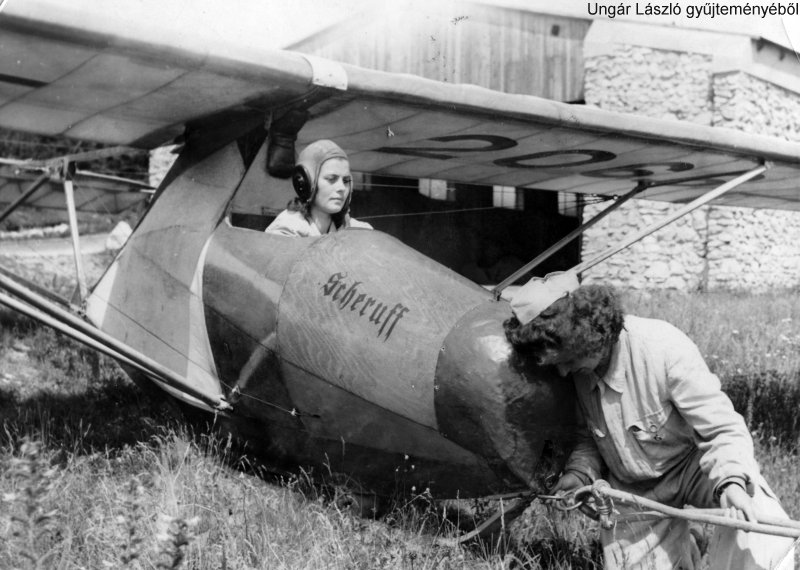 Kép a HA-2066 lajstromú gépről.