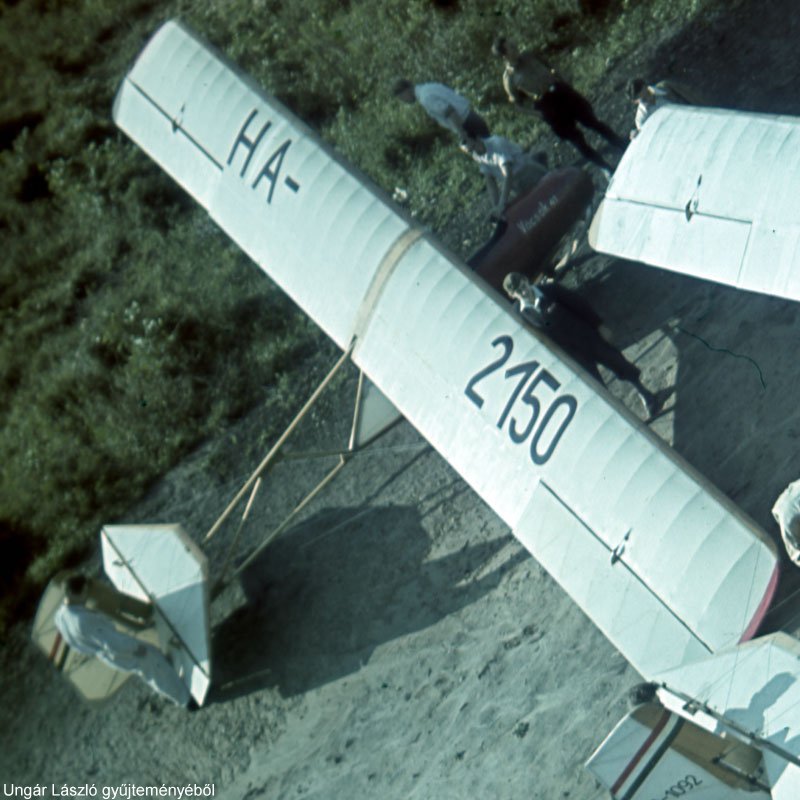 Kép a HA-2150 lajstromú gépről.