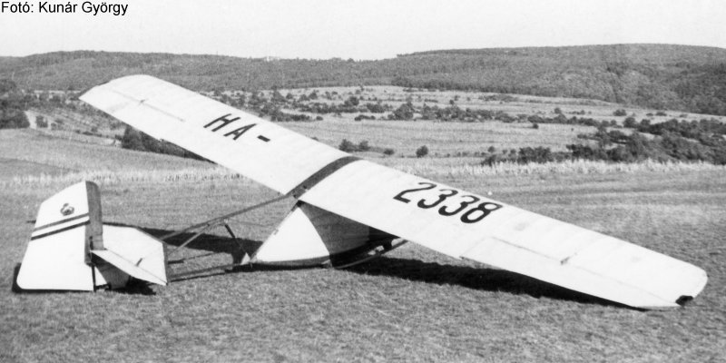 Kép a HA-2338 lajstromú gépről.