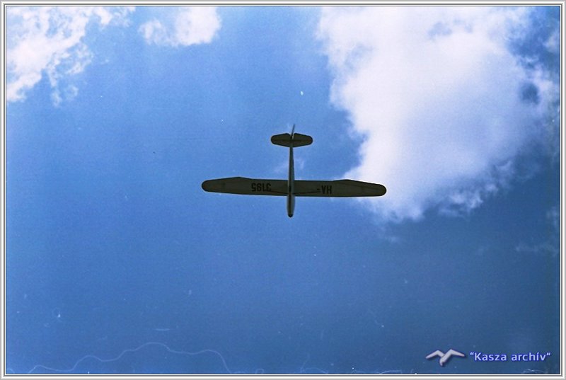 Kép a HA-3195 lajstromú gépről.