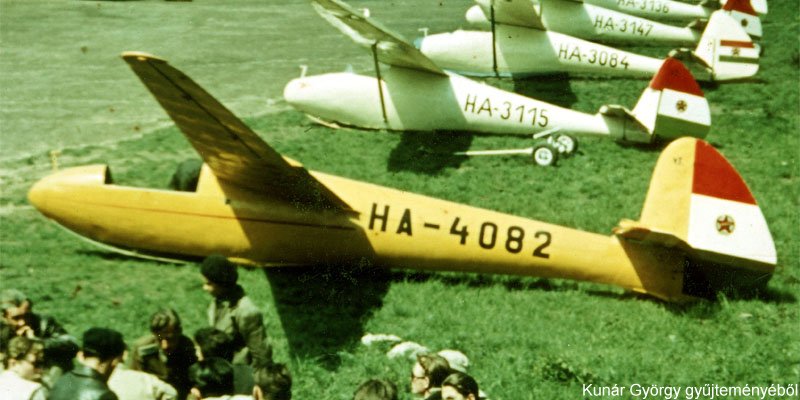Kép a HA-4082 lajstromú gépről.