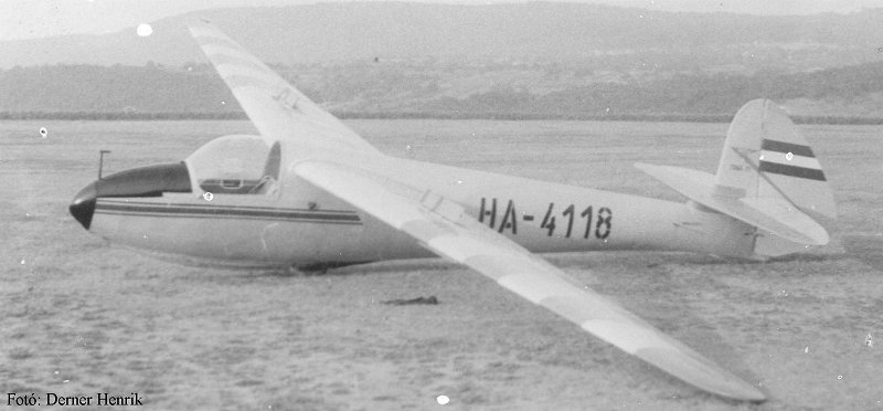 Kép a HA-4118 lajstromú gépről.