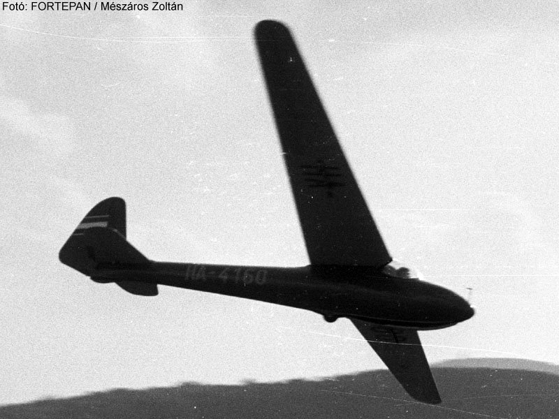 Kép a HA-4160 lajstromú gépről.