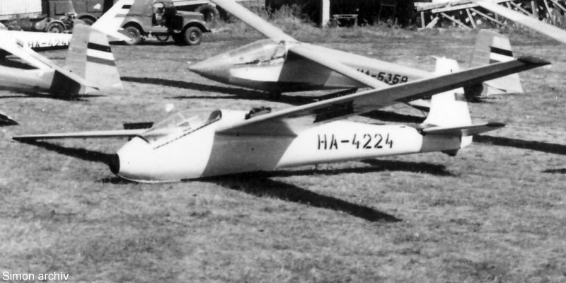 Kép a HA-4224 lajstromú gépről.