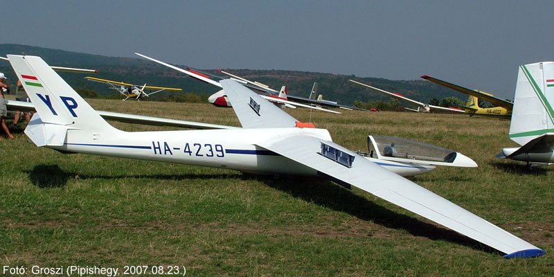 Kép a HA-4239 lajstromú gépről.