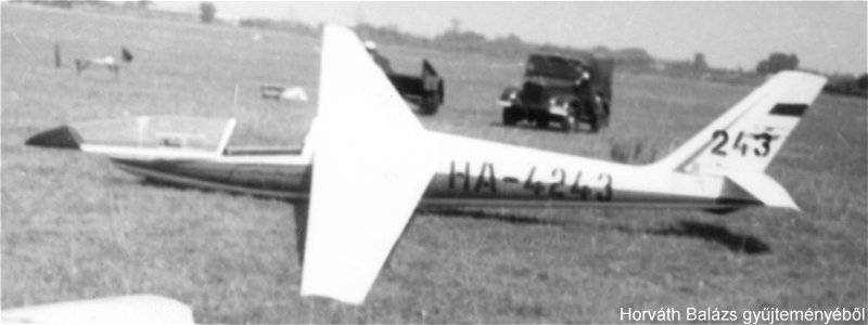 Kép a HA-4243 lajstromú gépről.