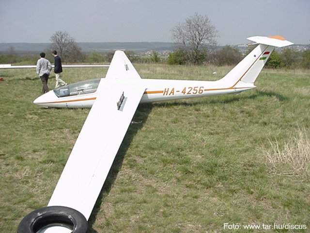 Kép a HA-4256 lajstromú gépről.