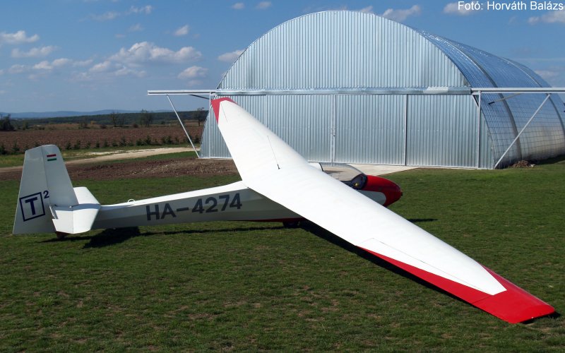 Kép a HA-4274 lajstromú gépről.