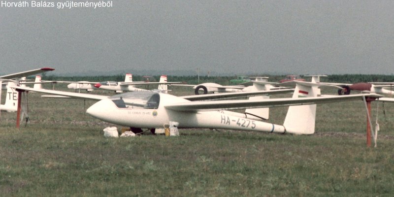 Kép a HA-4275 (1) lajstromú gépről.