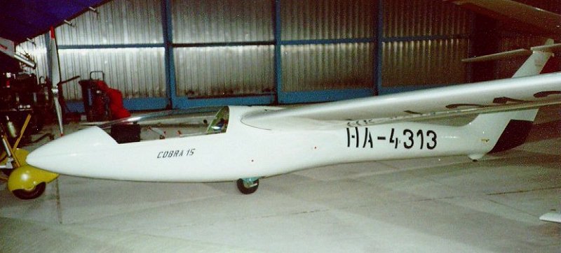 Kép a HA-4313 lajstromú gépről.