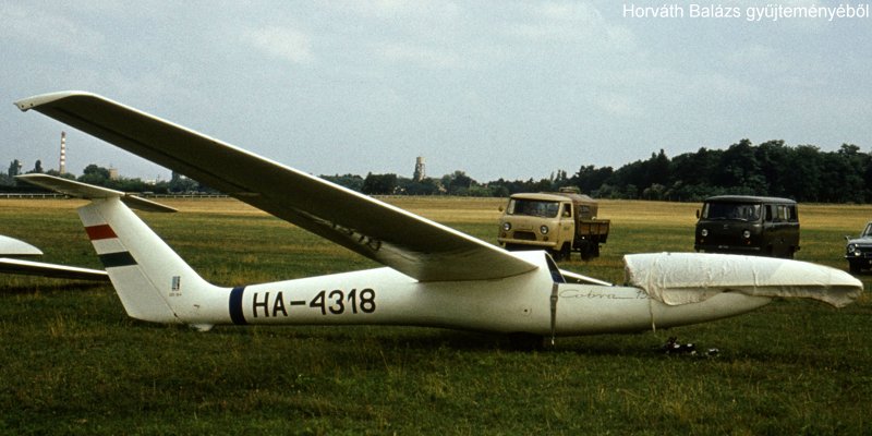 Kép a HA-4318 lajstromú gépről.