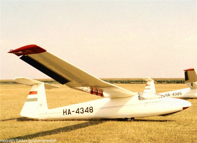 Kép a HA-4348 lajstromú gépről.