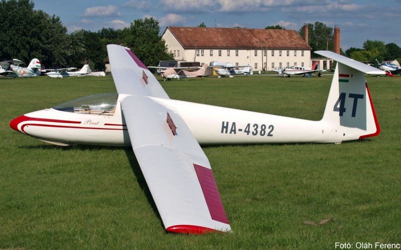 Kép a HA-4382 lajstromú gépről.