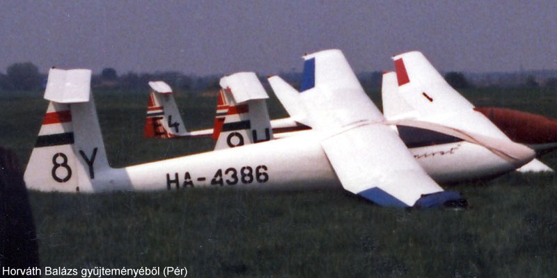 Kép a HA-4386 lajstromú gépről.