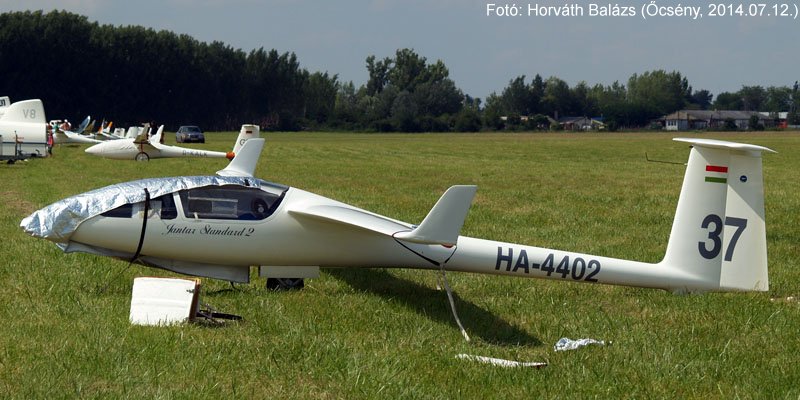 Kép a HA-4402 lajstromú gépről.