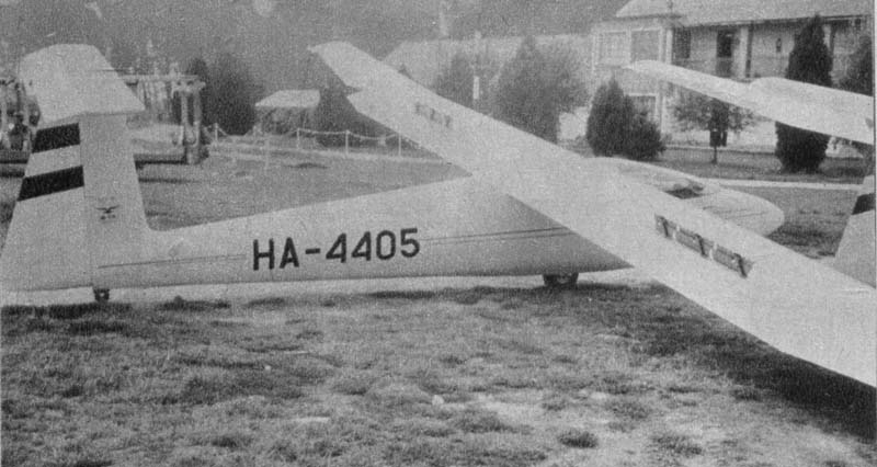 Kép a HA-4405 lajstromú gépről.