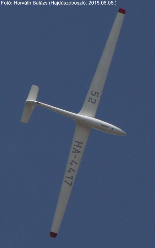 Kép a HA-4417 lajstromú gépről.