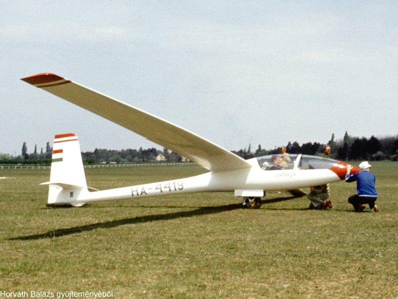 Kép a HA-4419 lajstromú gépről.