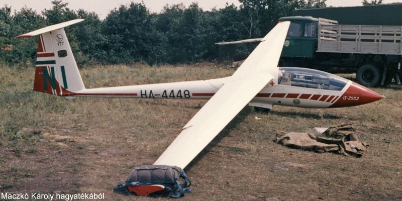 Kép a HA-4448 lajstromú gépről.