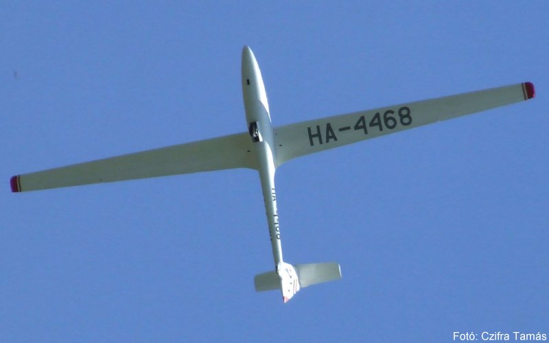 Kép a HA-4468 lajstromú gépről.