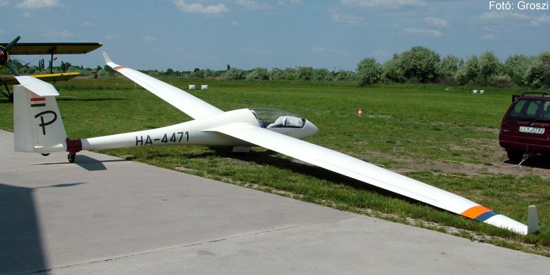 Kép a HA-4471 lajstromú gépről.