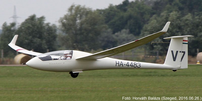 Kép a HA-4483 lajstromú gépről.