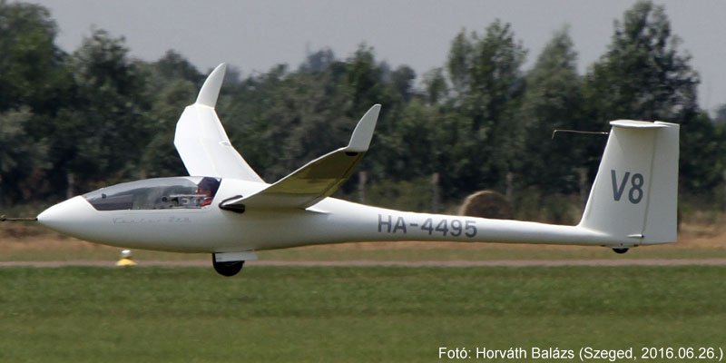 Kép a HA-4495 lajstromú gépről.