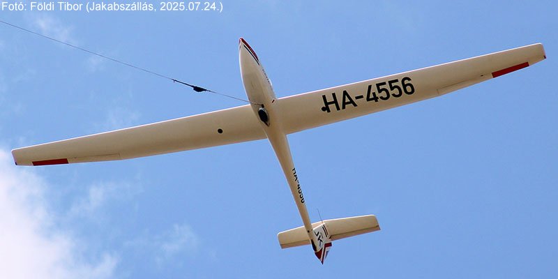 Kép a HA-4556 lajstromú gépről.