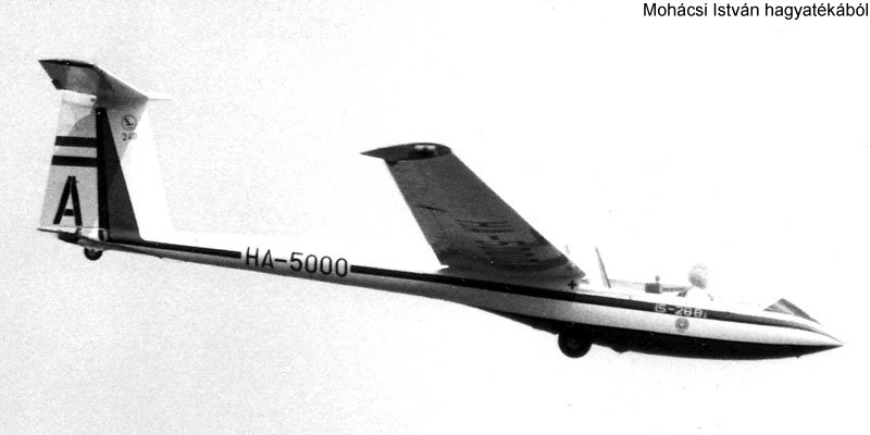 Kép a HA-5000 lajstromú gépről.