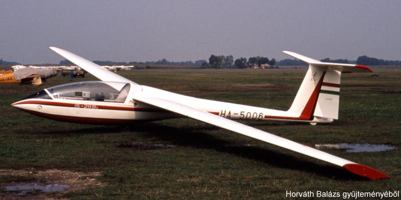 Kép a HA-5006 (2) lajstromú gépről.