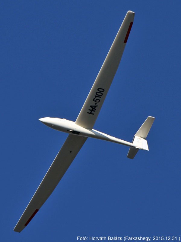 Kép a HA-5100 lajstromú gépről.