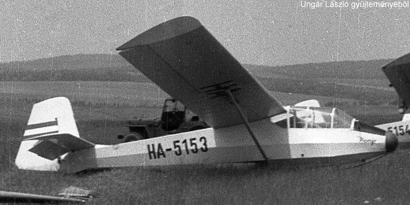 Kép a HA-5153 lajstromú gépről.