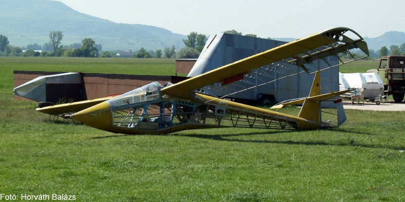Kép a HA-5302 lajstromú gépről.