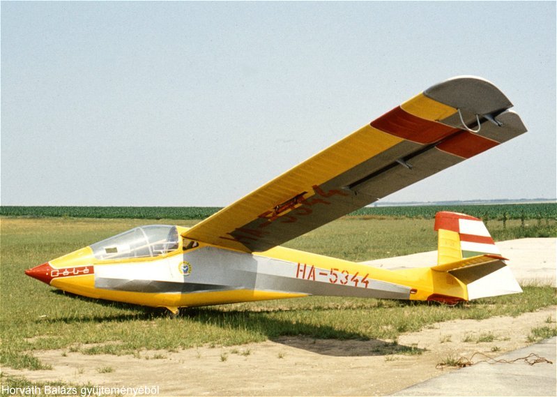 Kép a HA-5344 lajstromú gépről.