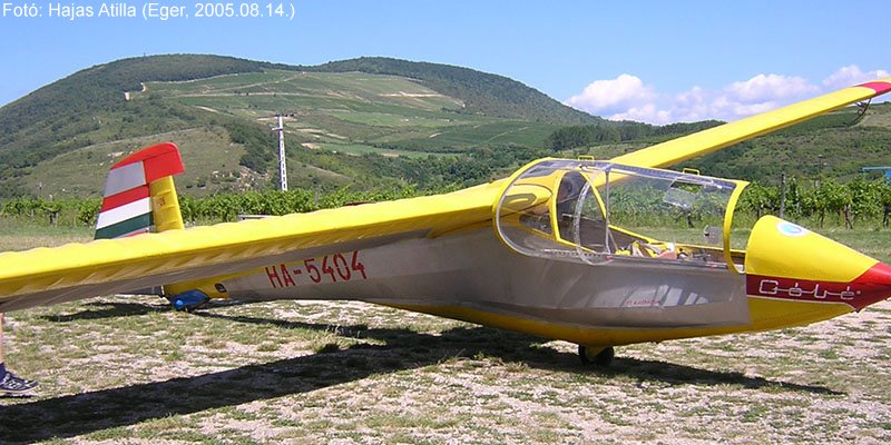 Kép a HA-5404 lajstromú gépről.