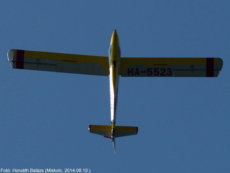 Kép a HA-5523 lajstromú gépről.