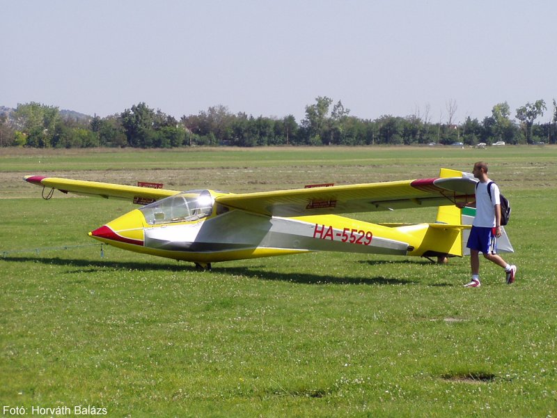 Kép a HA-5529 lajstromú gépről.