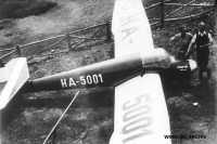 Kép a HA-5001 (1) lajstromú gépről.